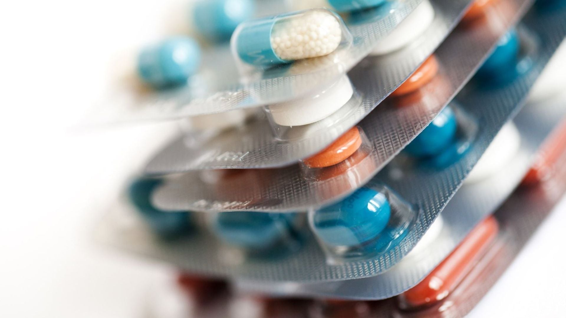 Las obligaciones con los proveedores de medicamentos pasaron de $2,85 billones a $3,8 billones, un aumento del 33%. - crédito Europa Press