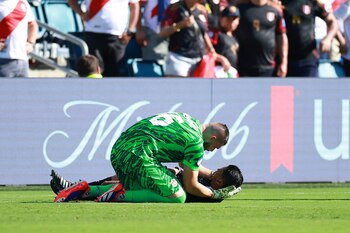 El arquero Maxime Crepeau fue