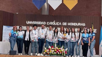 Estudiantes hondureños competirán en torneo internacional de robótica en Australia