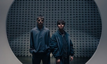 Peso Pluma y Gabito Ballesteros.