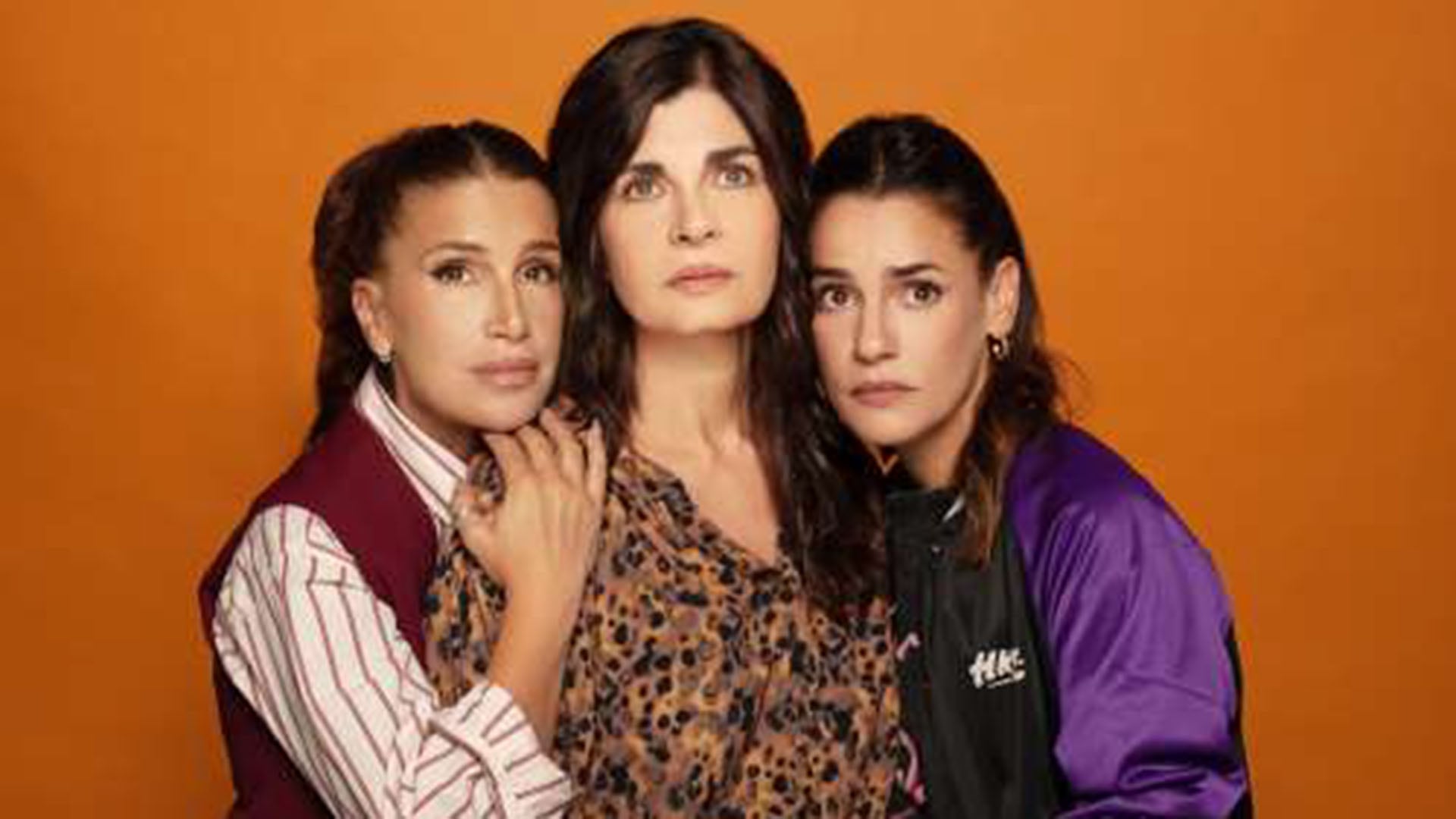 La actriz Florencia Peña se une a sus dos compañeras de elenco, Pilar Gamboa y Soledad Villamil