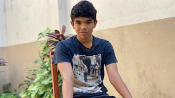 Lucio tiene quince años. Apenas