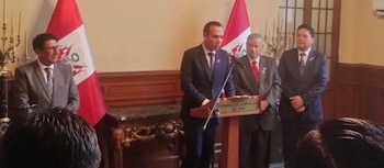 José Jerí recibe la medalla de honor en el Congreso en ceremonia a puertas cerradas. (Foto: @Alejandrocesgar)