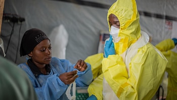 El brote de ébola en República Democrática del Congo supera los umbrales de los 9.100 casos y los 4.400 muertos