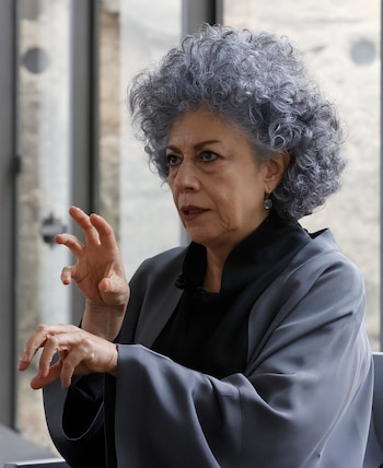 La escultora atribuyó el surgimiento de discursos radicales y figuras mesiánicas a las crisis socioeconómicas y al descontento social - crédito Mauricio Dueñas Castañeda/EFE