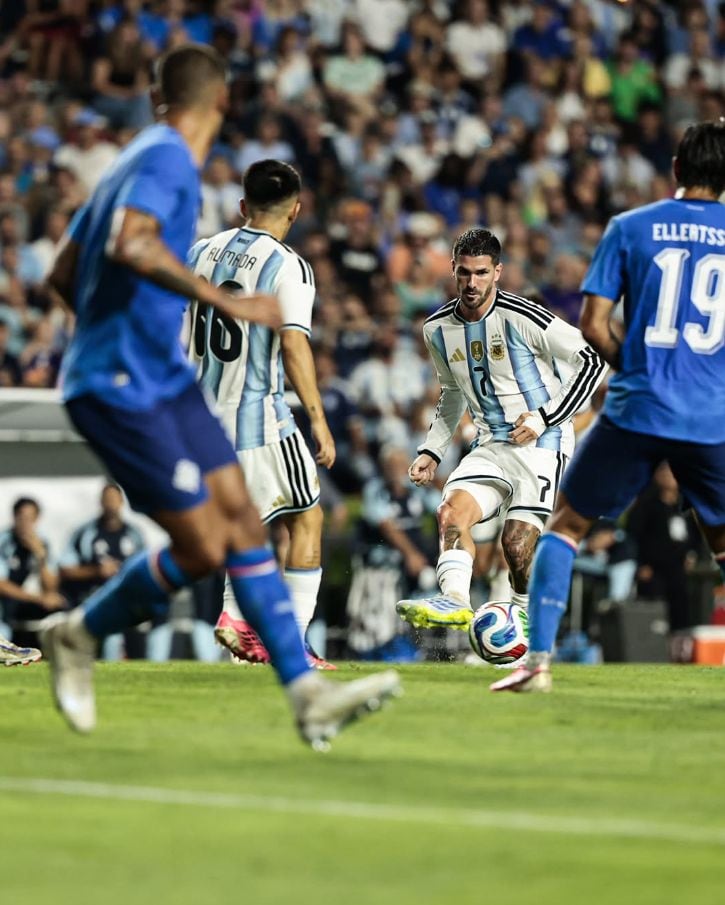 Argentina inicia la defensa de su corona mundial frente a Argelia este martes en Kansas City. Los aficionados peruanos podrán seguir el esperado estreno mediante señal abierta, cable y radio. (Selección de Argentina)
