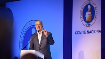 El presidente dominicano llamó a su partido a discutir los conflictos puertas adentro y llamó a la unidad