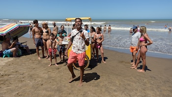 Las rimas de Aarón llaman