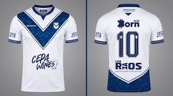 La nueva camiseta del Deportivo Vélez de Barcelona