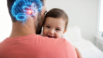 ¿Existe la depresión posparto en varones? El relato de un médico que la vivió sin saberlo
