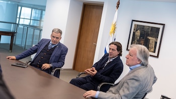 Uruguay puso en marcha los preparativos para el Mundial 2030 y busca inversores para las obras