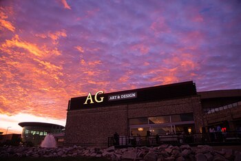 La fachada de AG Art