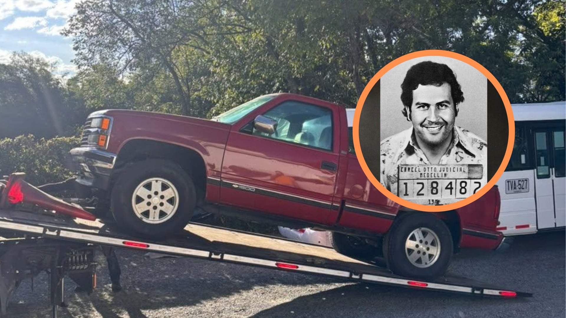 El vehículo fue trasladado en grúa desde Laureles hasta el Museo Pablo Escobar, en el barrio El Poblado - crédito Colprensa - Imagen suministrada a Infobae