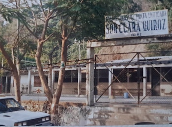 Escuela Elena Quezada Viuda de Angulo (Sor Clara Quiroz) (Foto cortesía Alcaldía de La Libertad Oeste)