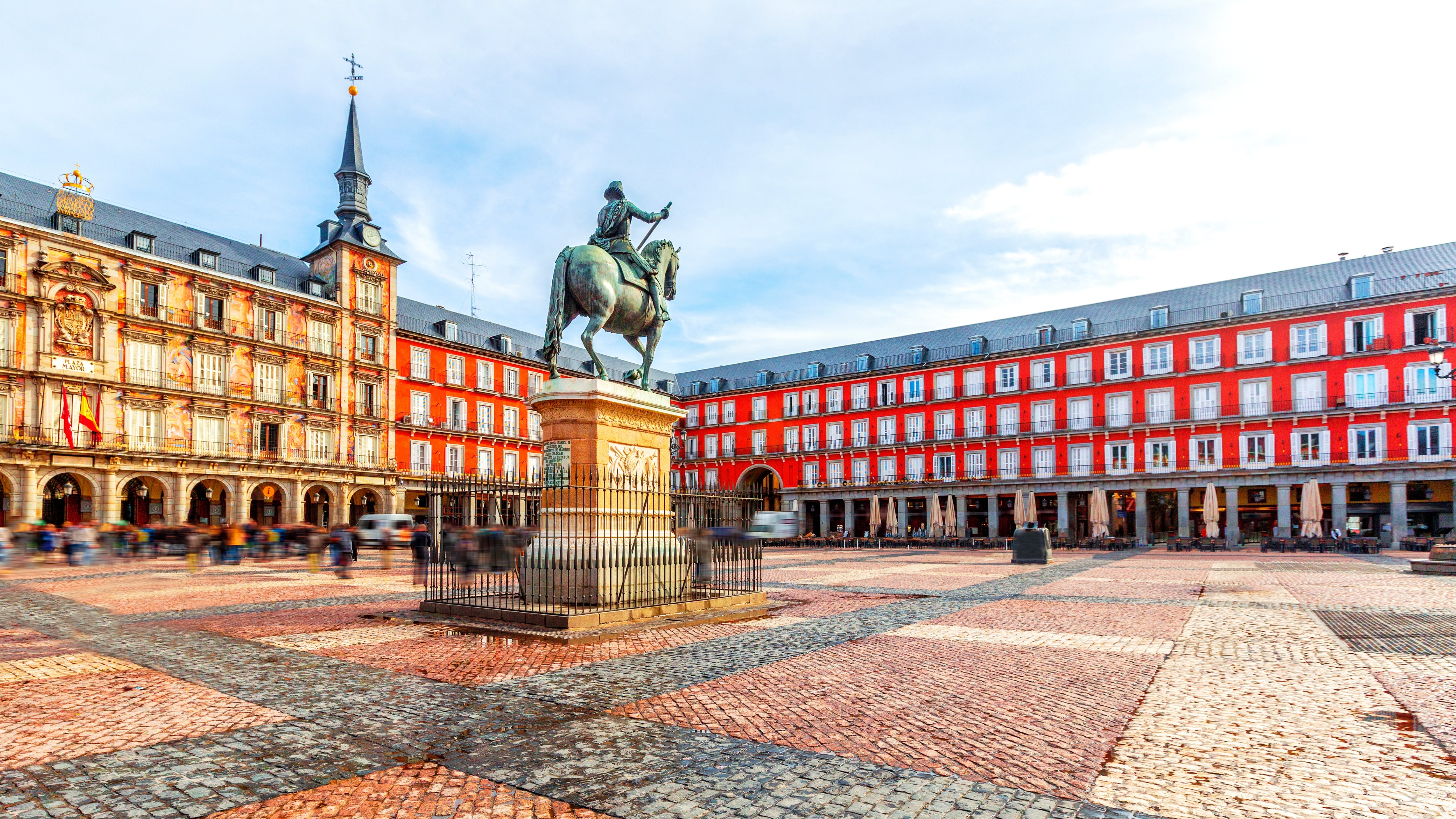 Las transferencias desde Perú para estudios en el extranjero crecieron de poco más de USD 2 millones en 2022 a USD 45 millones en 2025. (Adobe Stock).