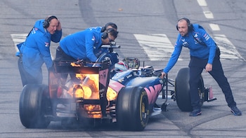 El impactante cierre de la exhibición de Colapinto con el auto en llamas: “Se quemó, amigo”