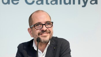 El precandidato Jordi Farré acusa