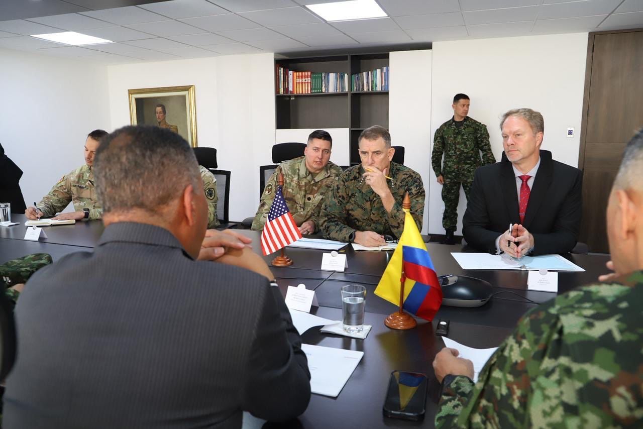 Visita de Donovan a Tumaco y frontera con Ecuador fortalece cooperación regional - crédito @mindefensa/X