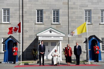 El papa Francisco junto al