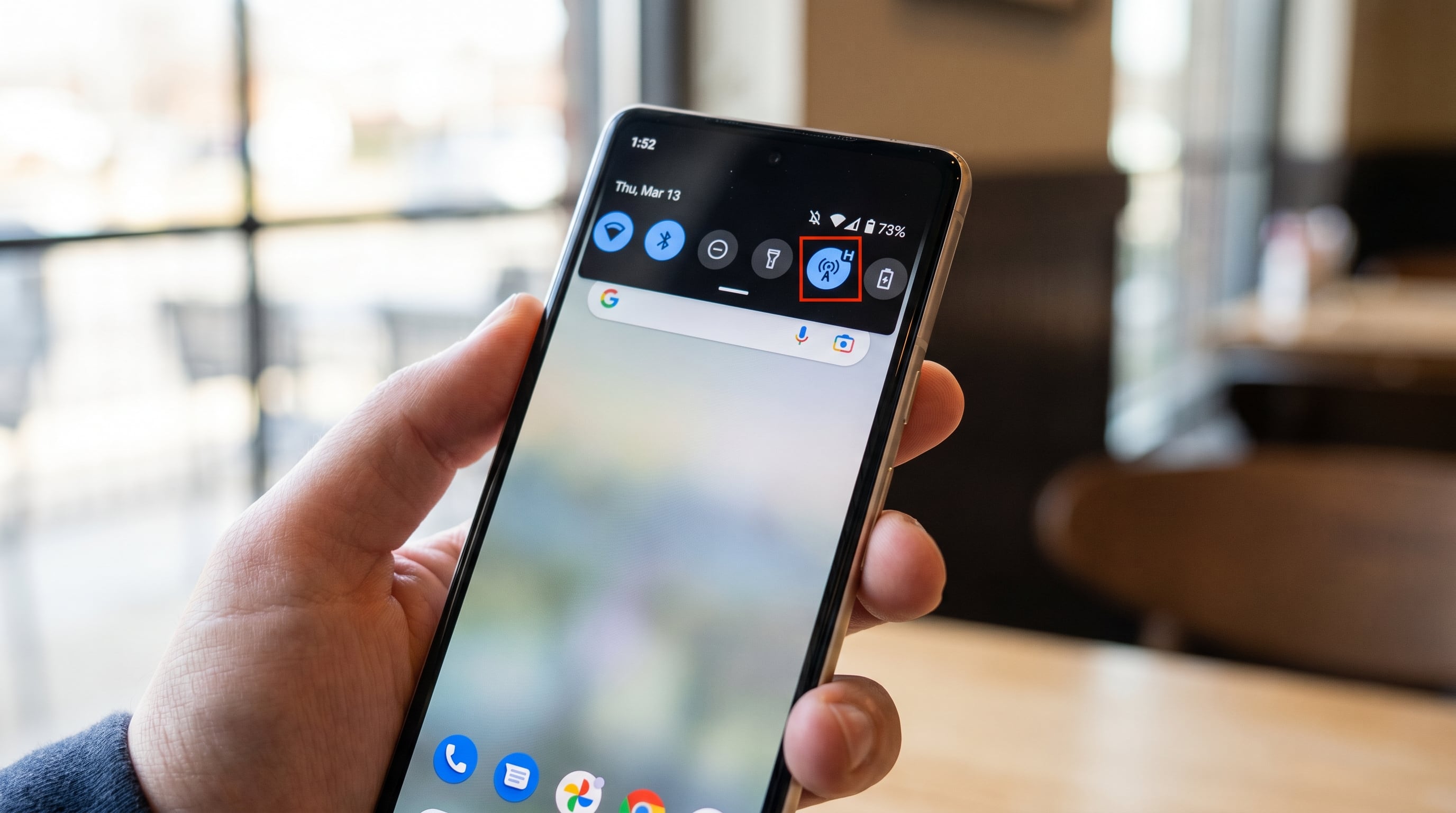 El acceso al transporte público con el móvil solo será posible si la red de la ciudad tiene acuerdos con Google o es compatible con la virtualización NFC. (Imagen ilustrativa Infobae)