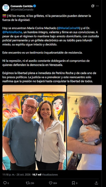 Captura de una publicación de redes sociales con texto y dos fotografías de María Corina Machado y Perkins Rocha abrazados y sonrientes