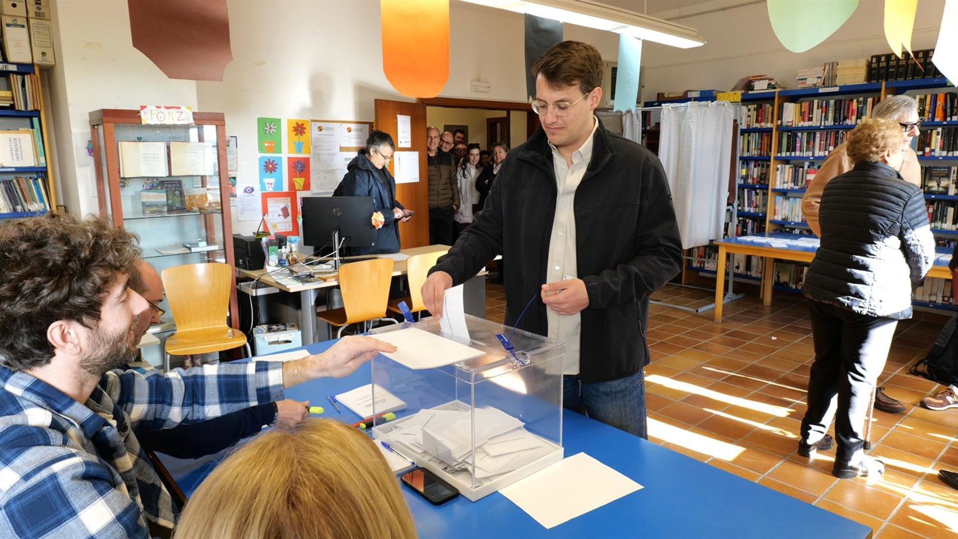 Pueyo (CHA) afirma que este domingo es «un día histórico»: «Votemos todos a favor de Aragón»