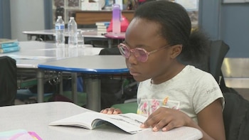 Una niña de 10 años