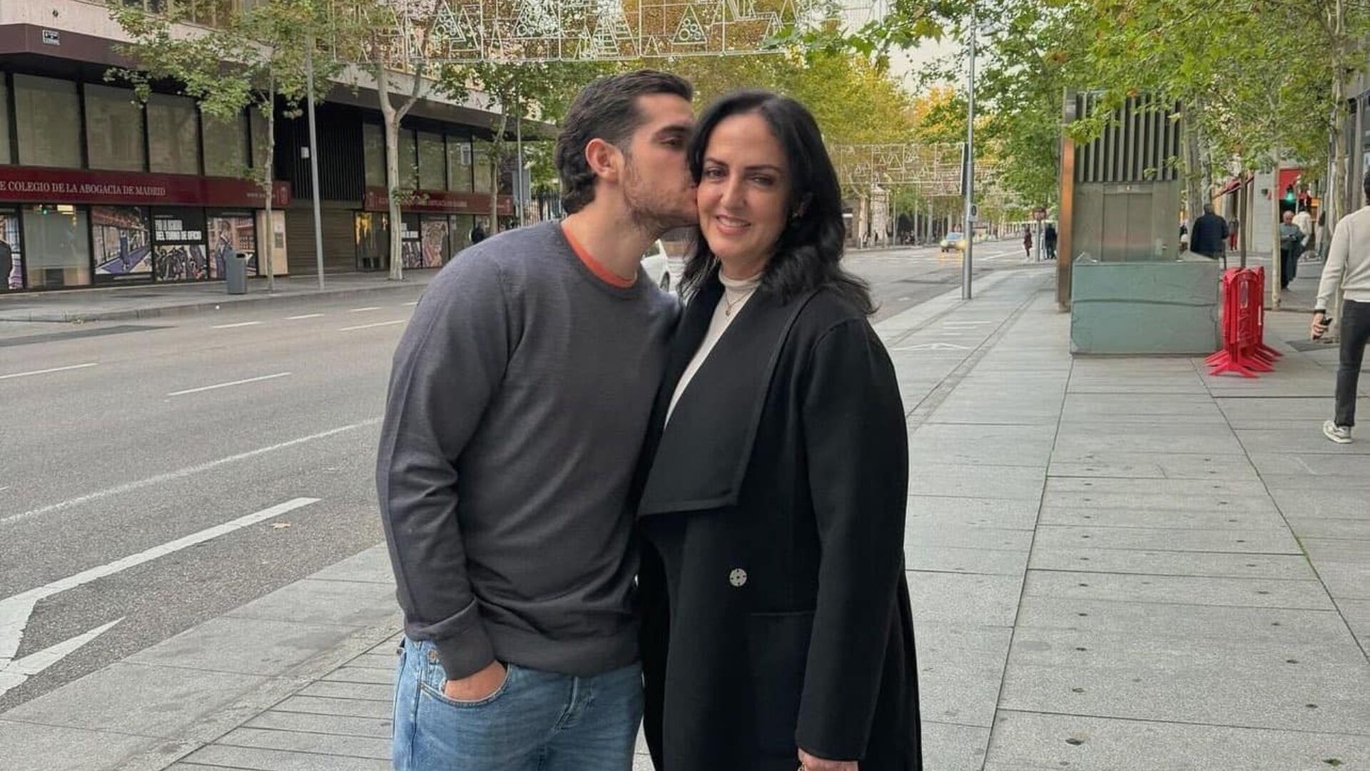 Juan José Lafaurie se convirtió en un puente entre la política y la vida familiar, mostrando que detrás de la figura pública de María Fernanda Cabal existe una relación de cariño y admiración mutua - crédito Facebook