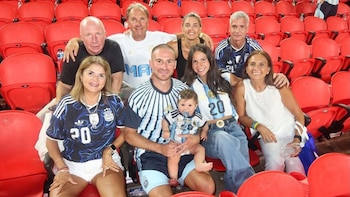 La familia Mac Allister a pleno en una postal del Mundial 2026 (@colomacallister)