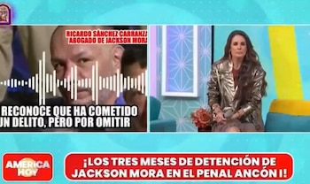 Captura de pantalla de un programa de televisión dividido en dos secciones, con texto sobre Jackson Mora y una conductora en el set