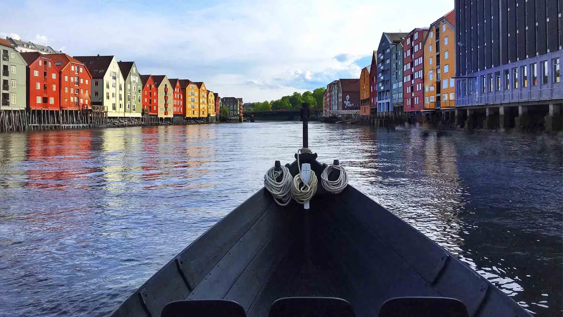 La región de Trondheim es conocida por las rutas en naturaleza y las excursiones por su canal. (Visit Norway)