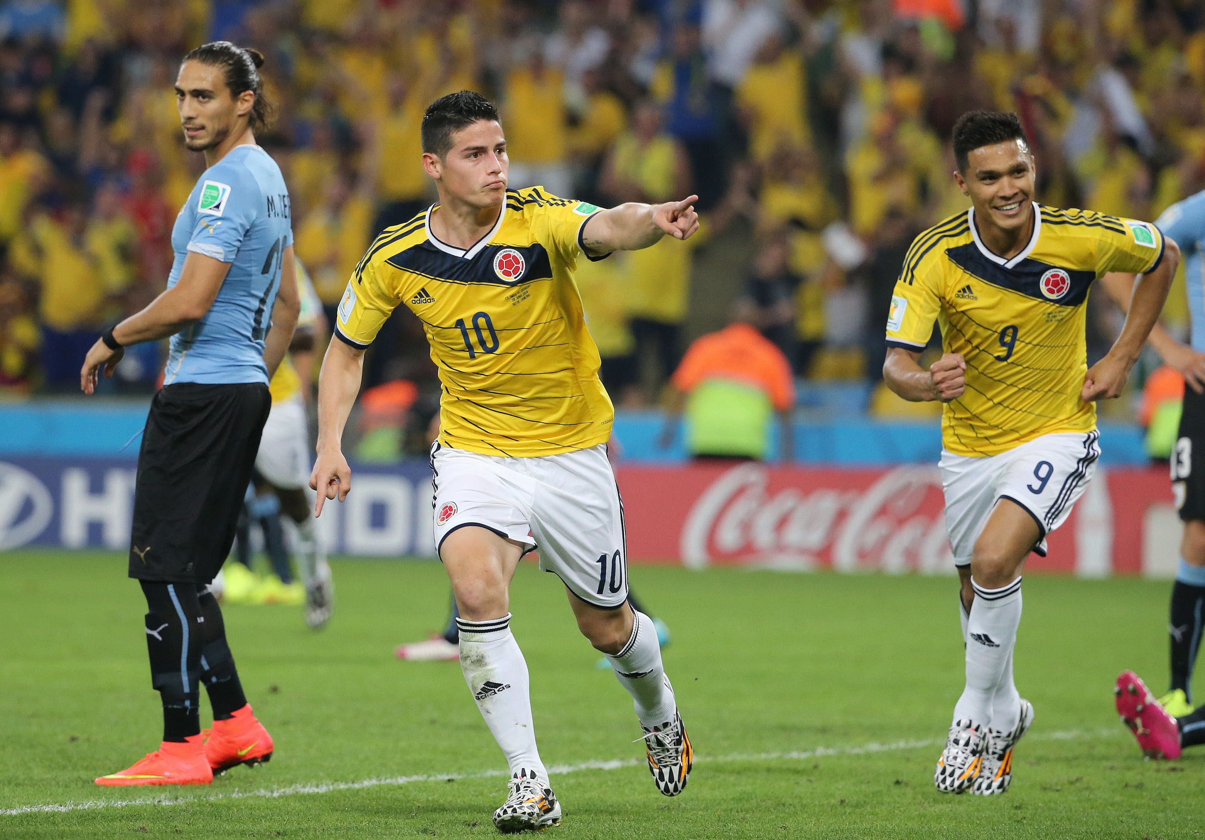 El gol de James Rodríguez ante Uruguay llegó al minuto 28 tras asistencia de Abel Aguilar - crédito FCF