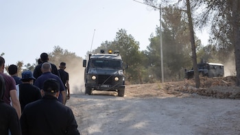 Una incursión de militares israelíes deja destrozos en la localidad siria de Beit Jinn