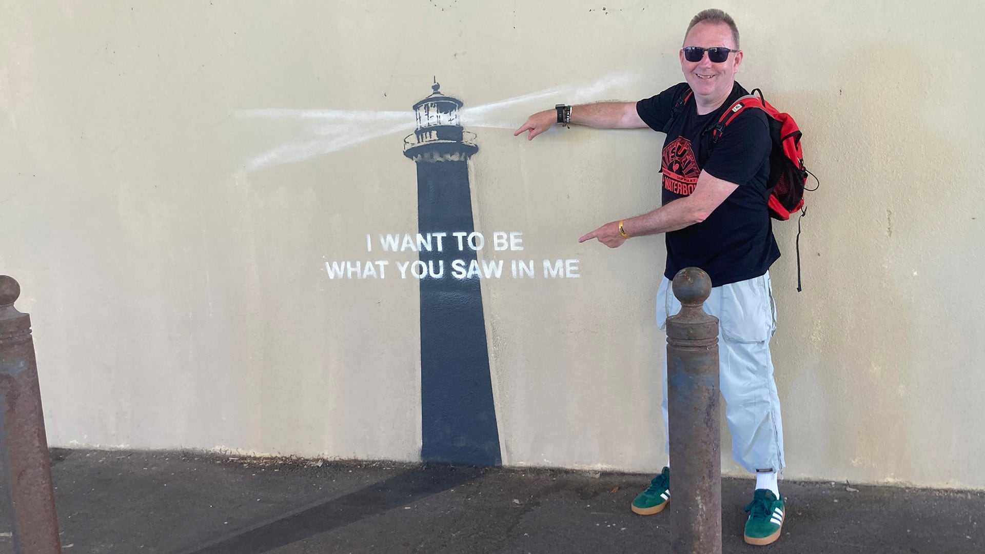 La nueva obra de Banksy se dio a conocer el jueves 29 de mayo de 2025 y fue ubicada en una pared de Marsella