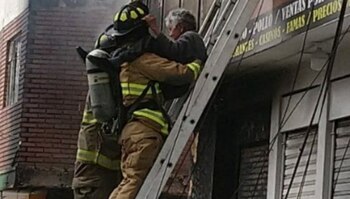 Durante dos horas los bomberos