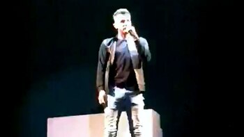 Axel realizó su primer show