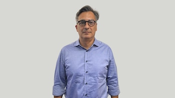 Gustavo Stortoni es director de