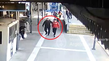 Un menor le robó el