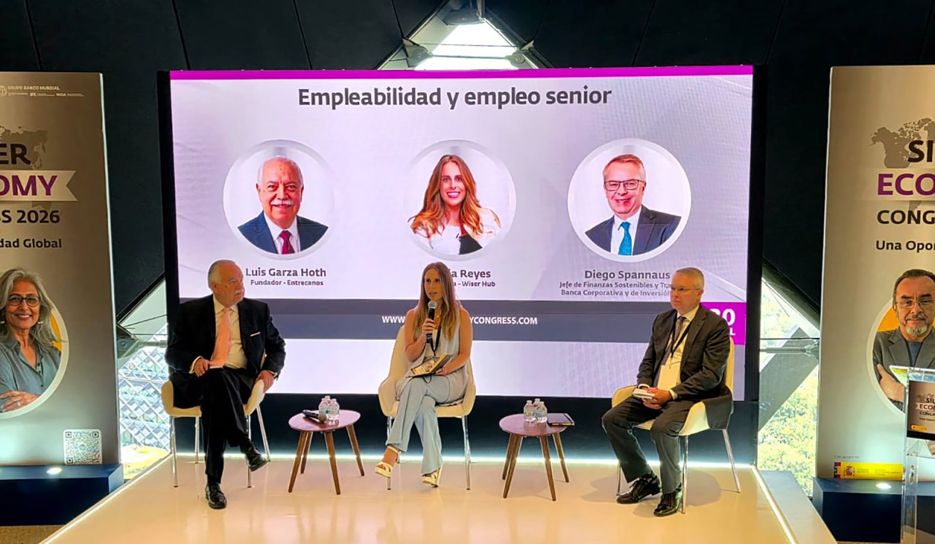 Cecilia Reyes Trejo analizó la paradoja del talento sénior en la primera Cumbre de Economía Plateada en México.