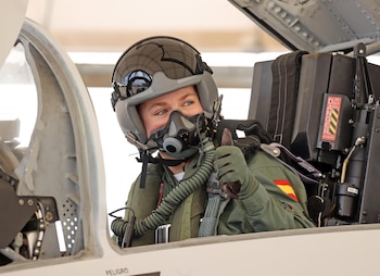 La princesa Leonor vuela por primera vez en un F-5 en el marco de su instrucción en el Ejército del Aire (Casa Real)