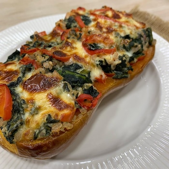 Calabaza rellena con arroz, acelga,