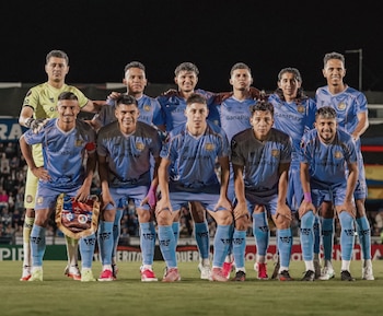 Un contragolpe letal al minuto 60 y una sentencia al 77 apagaron la ilusión de C.D. FAS en Costa Rica (Cortesía: @CDeportivoFAS).