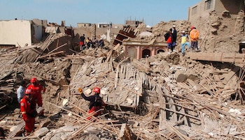 Hoteles, restaurantes, iglesias, colapsaron totalmente