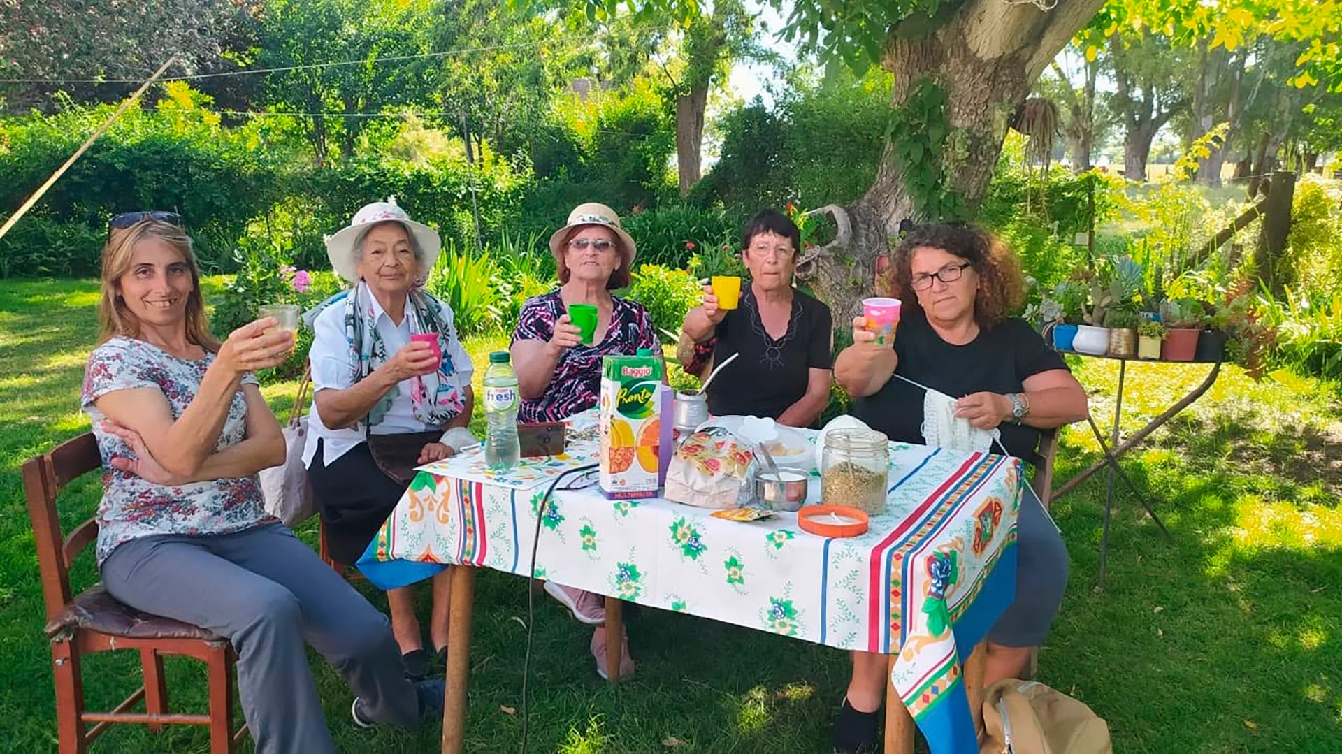 Algunas de las alumnas del taller, reunidas en Crotto