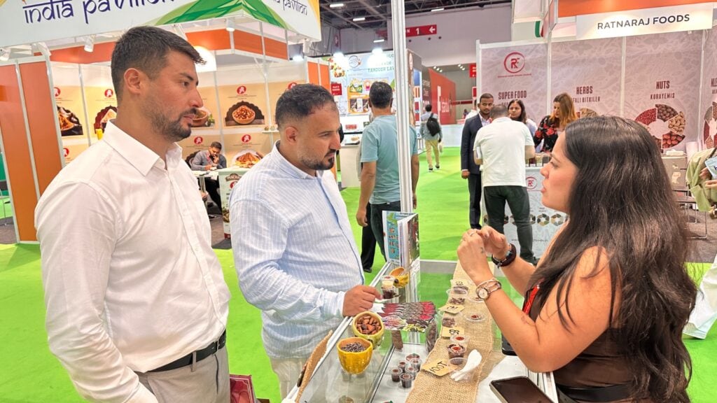 La delegación buscó promover la oferta exportable nacional y abrir oportunidades en mercados de la región euroasiática, con una participación coordinada por la Cancillería a través de la representación diplomática en ese país (Foto cortesía Ministerio de Relaciones Exteriores)