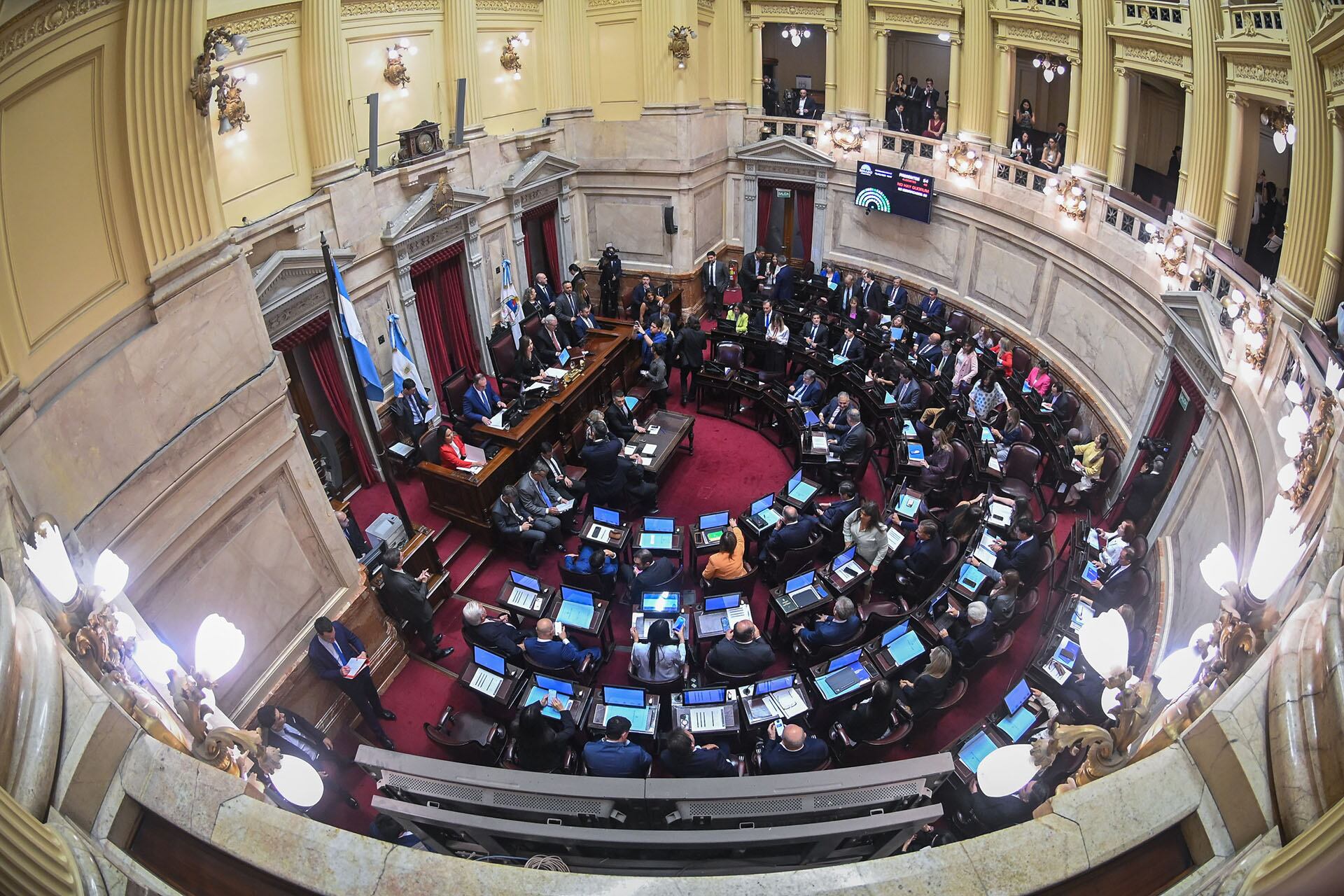 Desde el Ejecutivo destacan que se logró una reducción de entre 30% y 35% de lo que se adeudaba originalmente (Charly Diaz Azcue / Comunicación Senado)