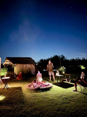 En pleno campo y con