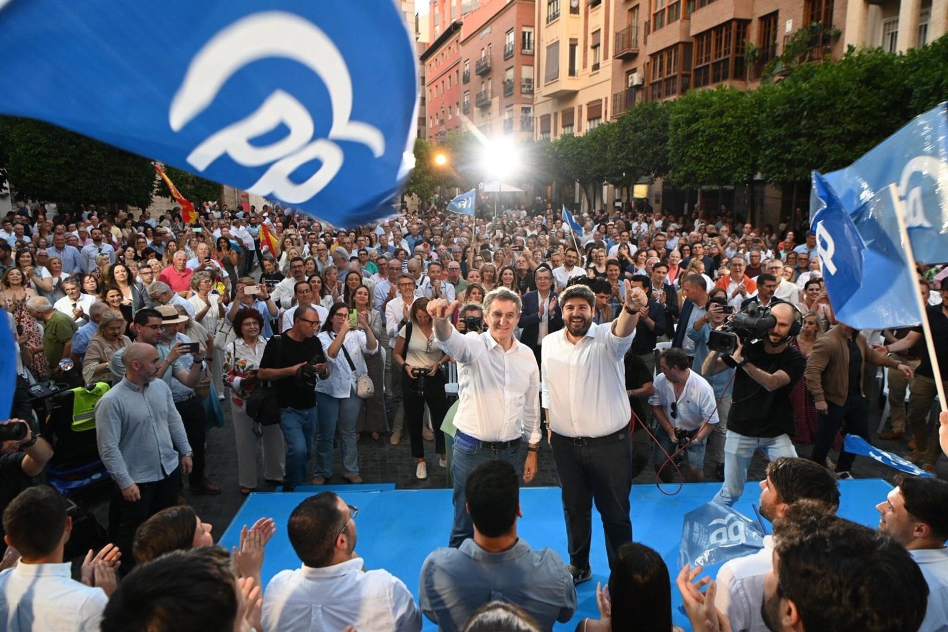 05/10/2026 El presidente del Partido Popular, Alberto Núñez Feijóo, y el presidente del Gobierno de la Región de Murcia, Fernando López MirasESPAÑA EUROPA MURCIA POLÍTICAPPRM