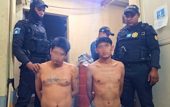 La PNC reporta el decomiso anual de entre 4,000 y 5,000 armas de fuego ilegales, un factor que alimenta el sicariato y dificulta las investigaciones en Guatemala.