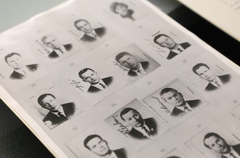 Se exhiben fotografías de ciudadanos